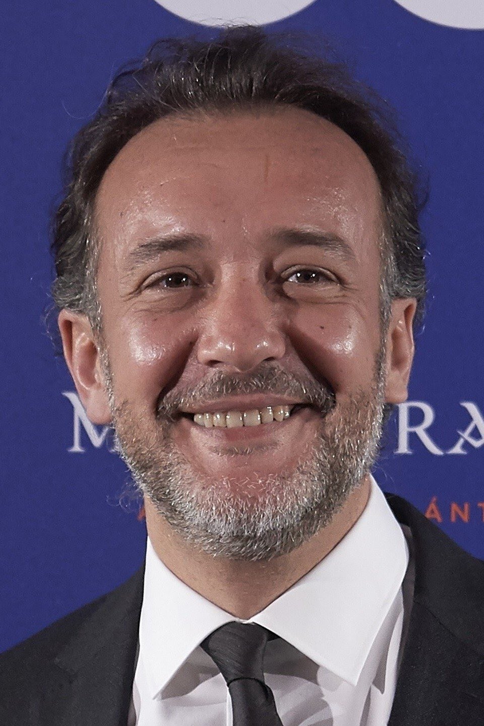 José Luis García Pérez backdrop