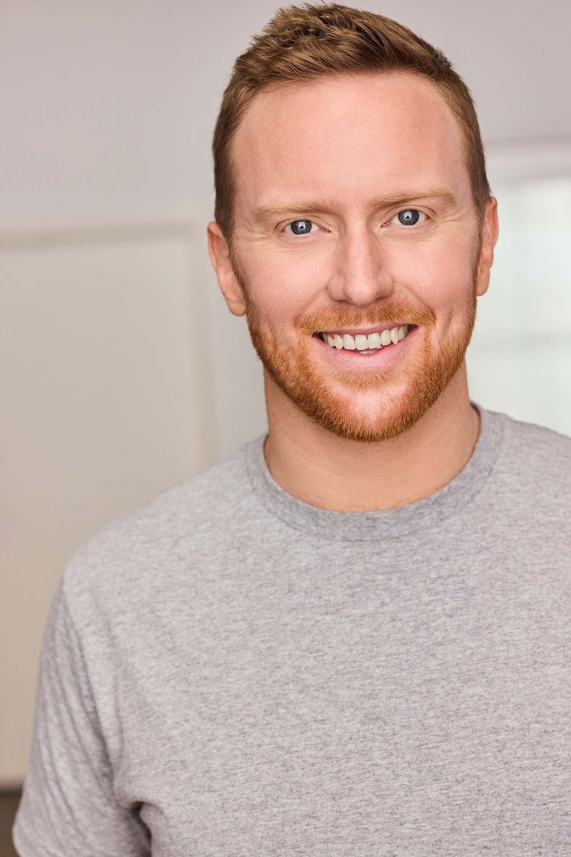 Andrew Knox backdrop