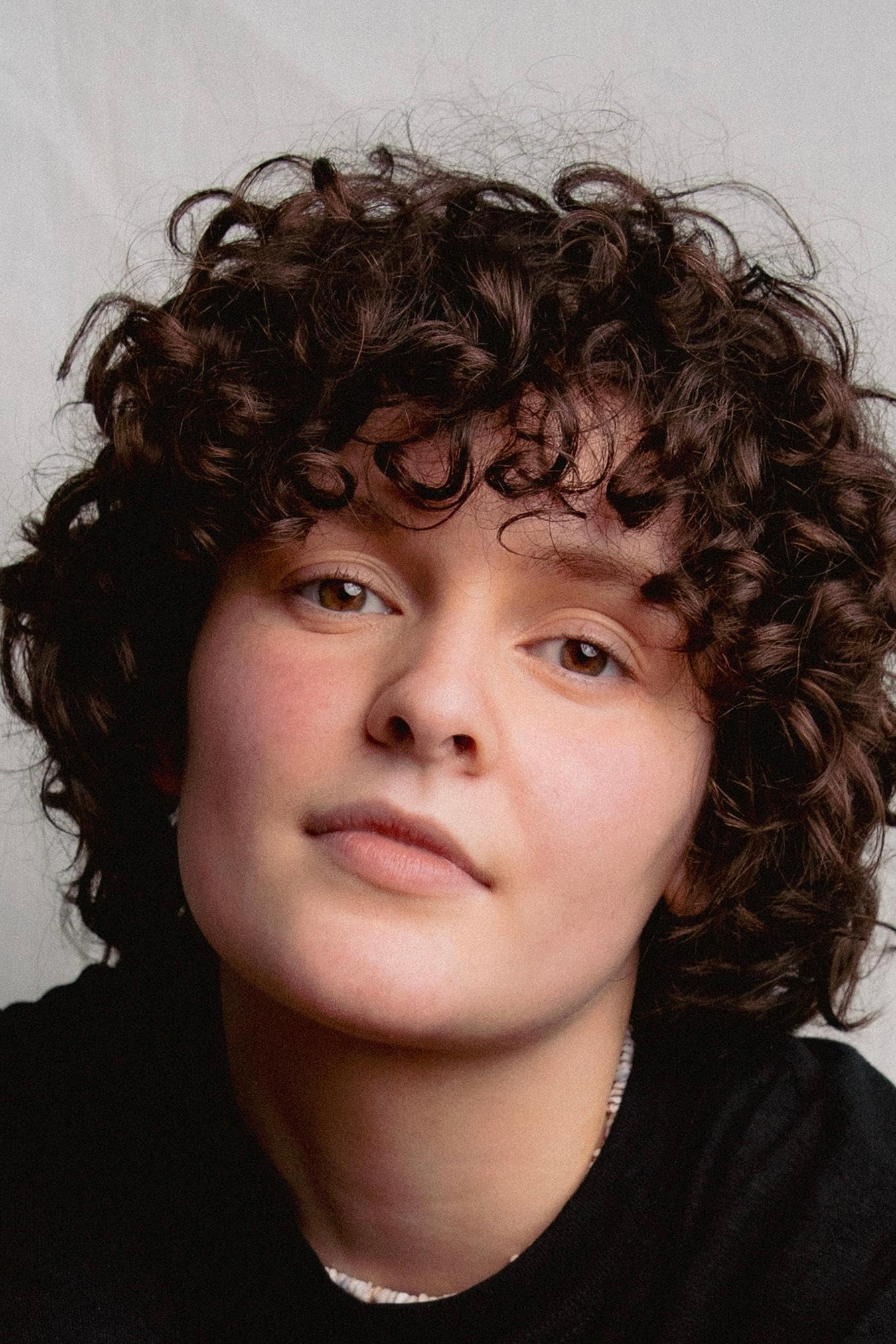 Teo Vergara backdrop