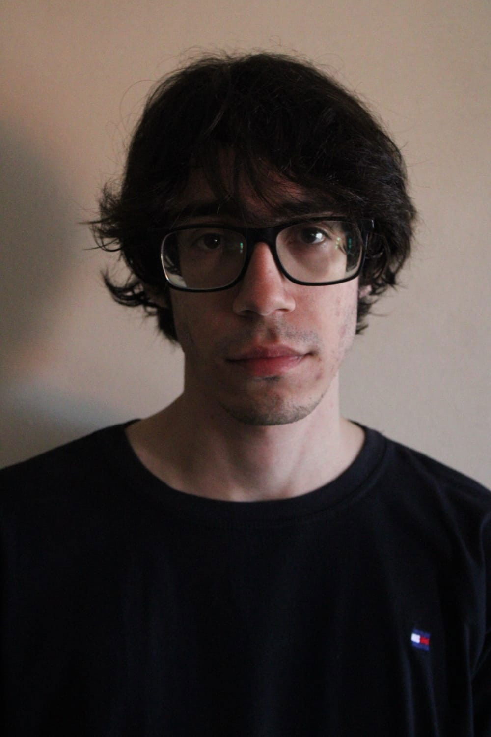 Vinícius Valentin backdrop