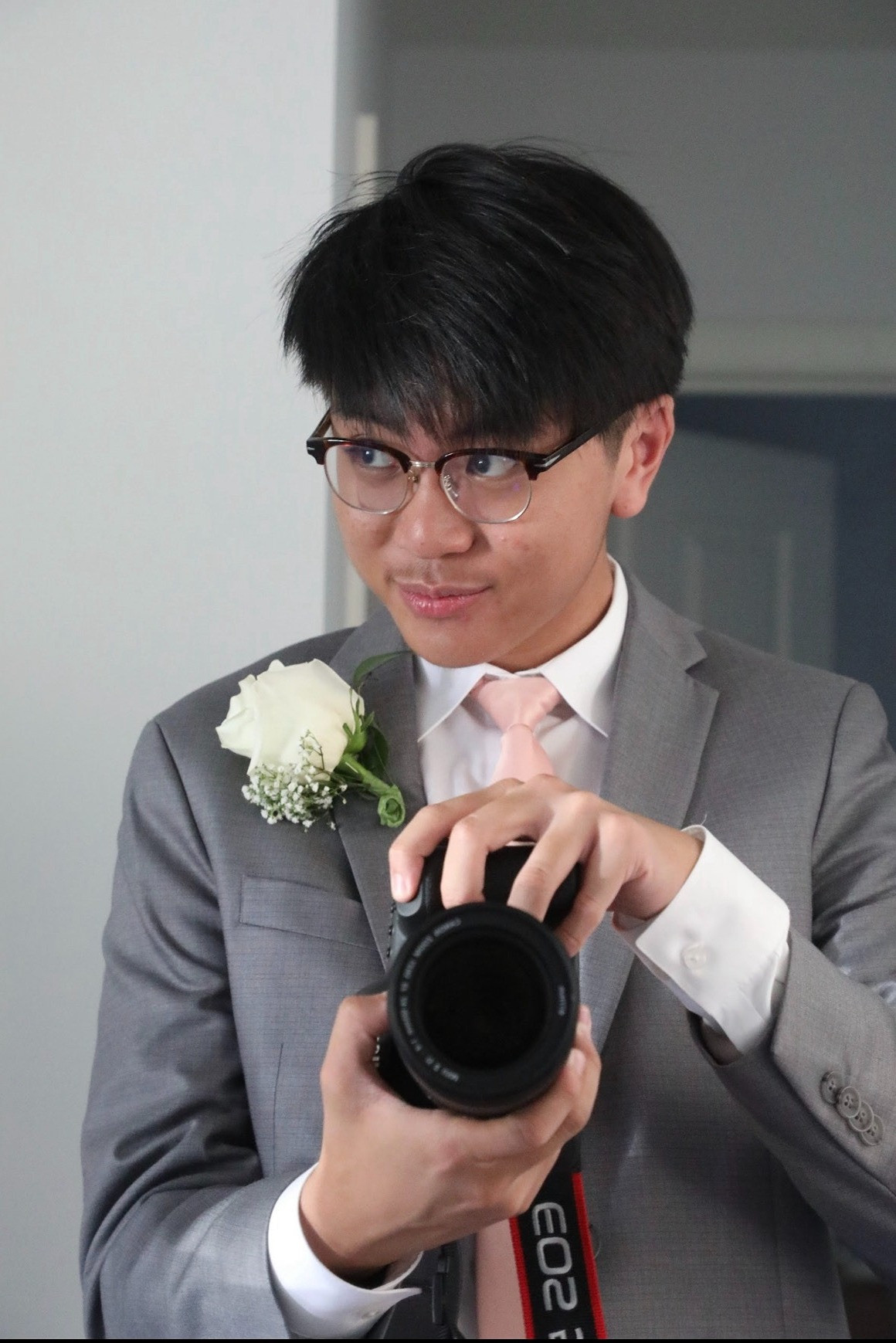 Andre Paras backdrop