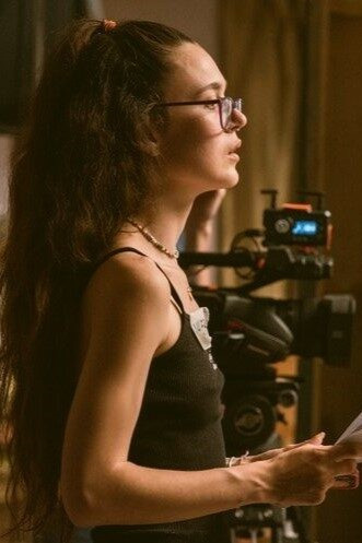 Valèria Hawich backdrop