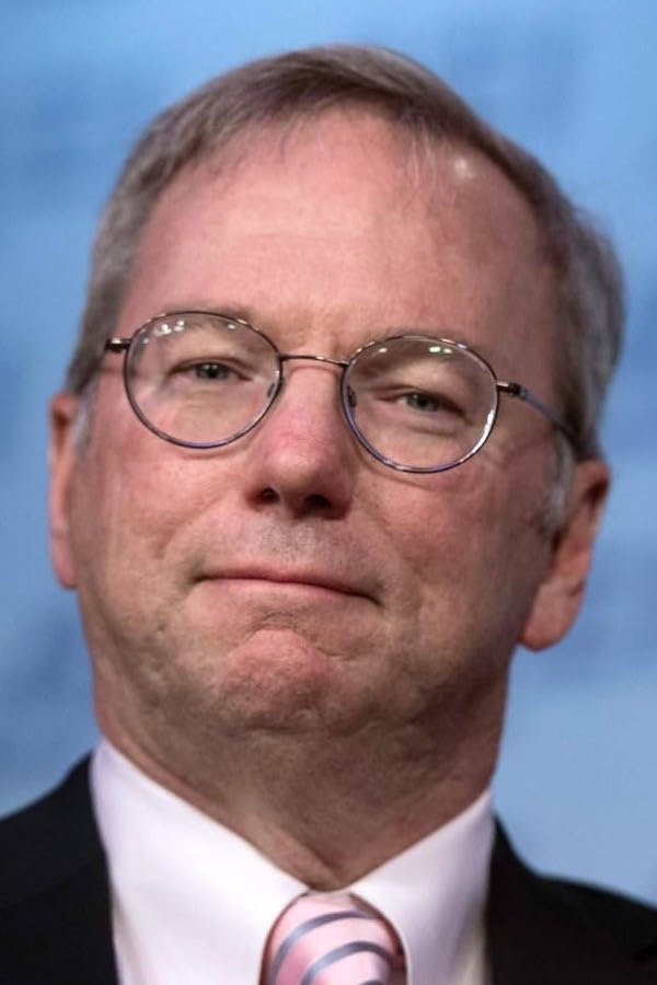 Eric Schmidt backdrop