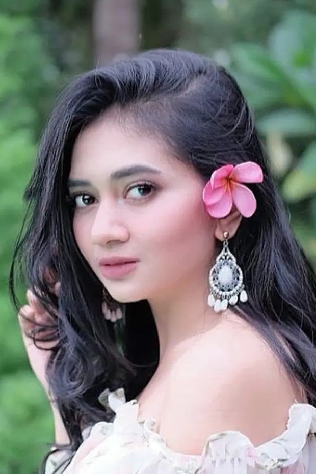 Firstriana Aldila backdrop