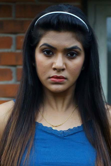 Saraa Aachar backdrop