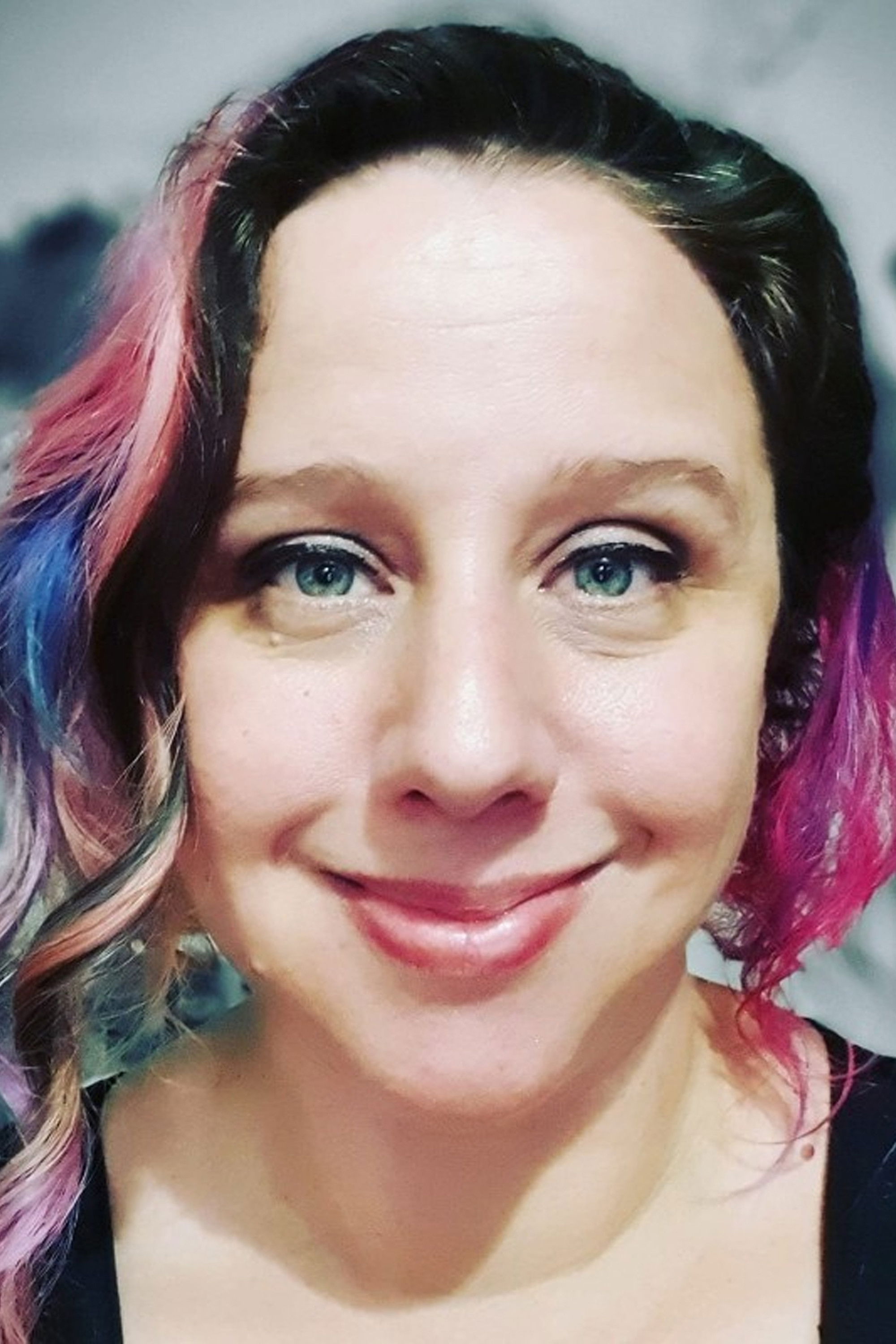 Carina Rodríguez backdrop