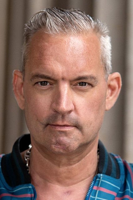 Christian Kahrmann backdrop