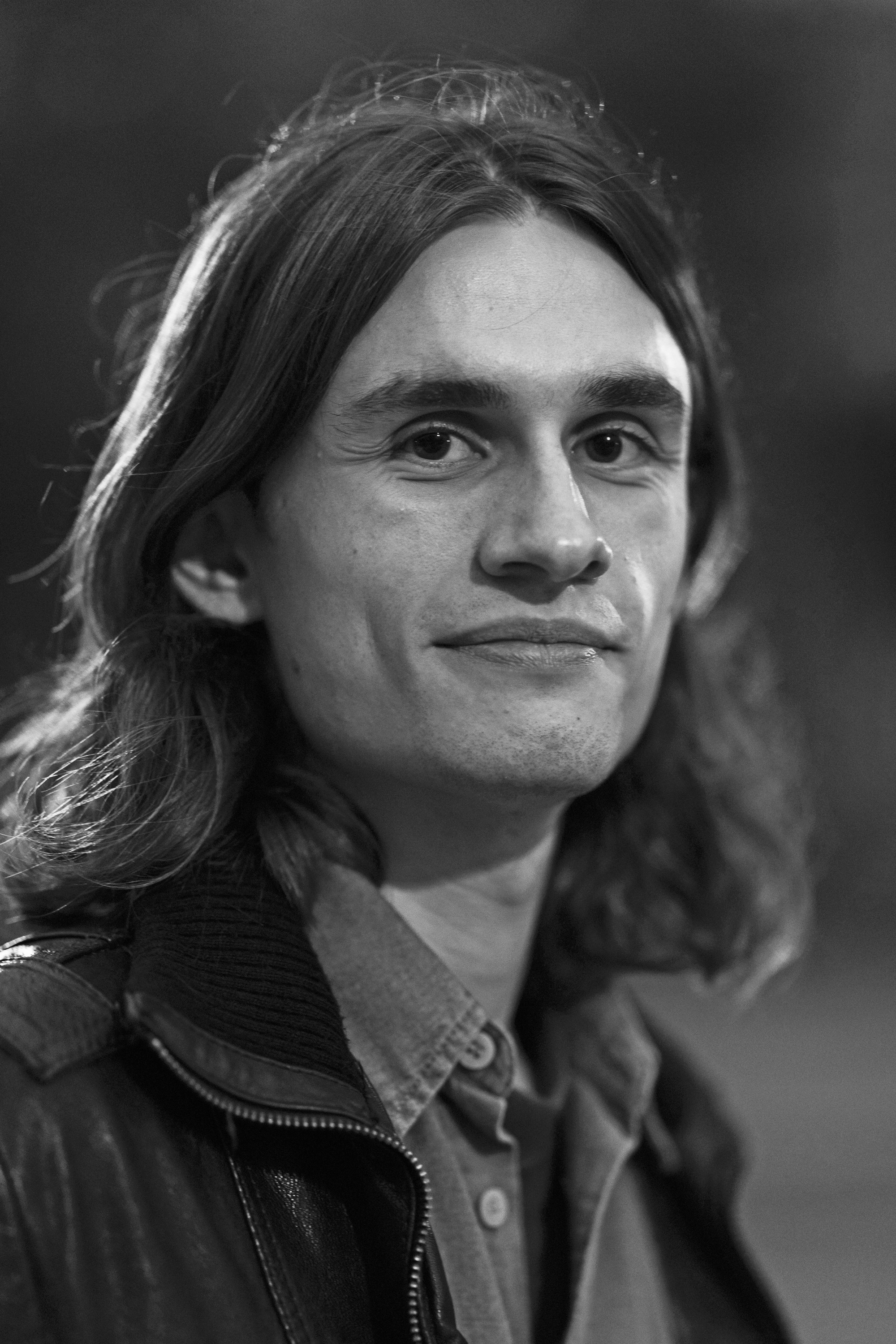 Leander Behal backdrop