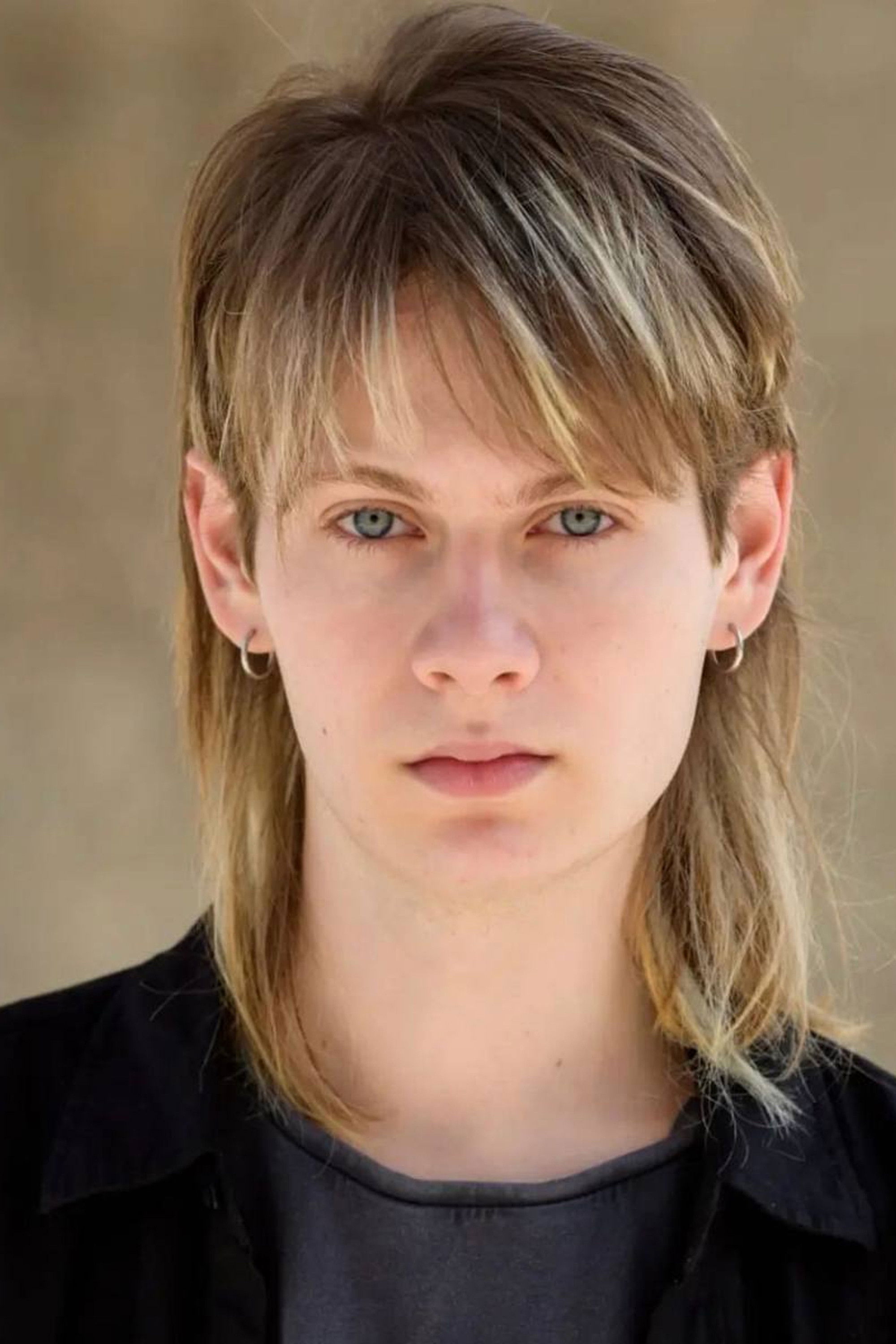 Giorgio Valenzi backdrop