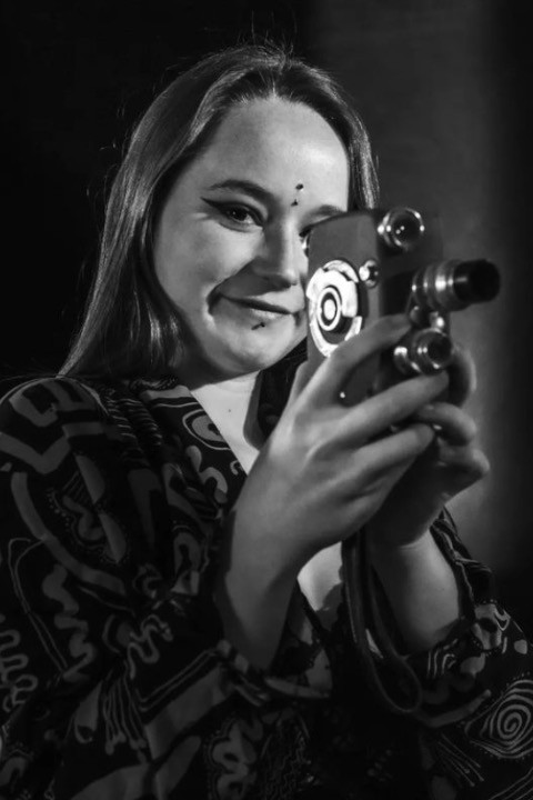 Manon Herter backdrop