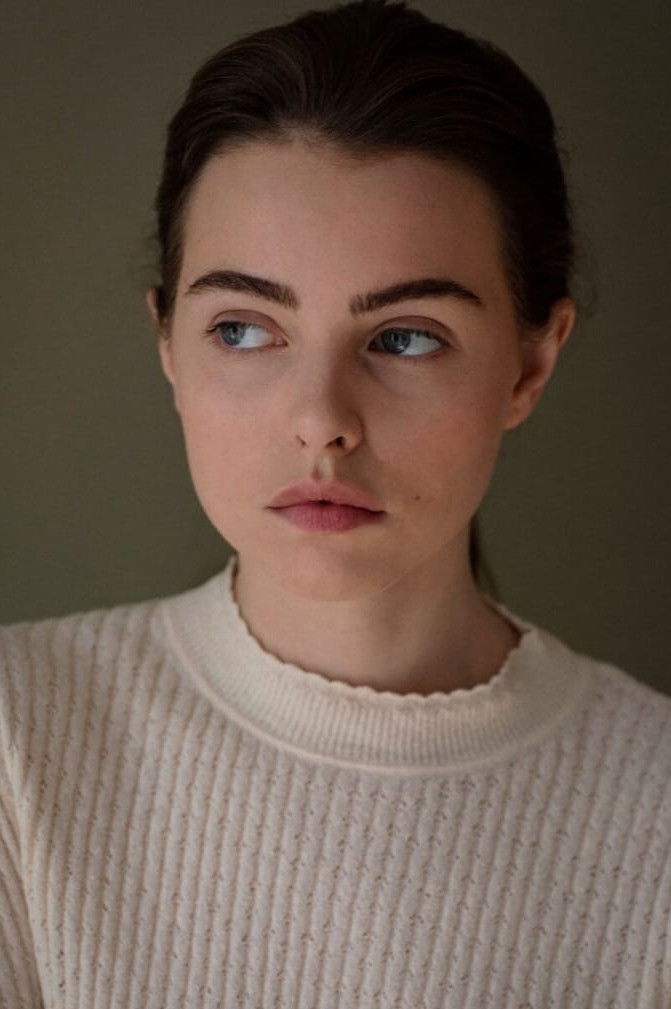 Fanni Schneider backdrop