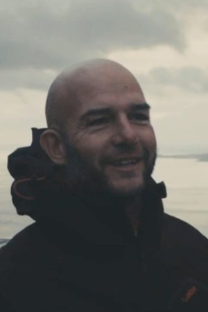 Roger Suarez backdrop