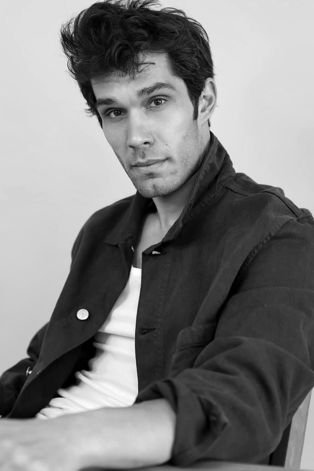 Gurur Çiçekoğlu backdrop