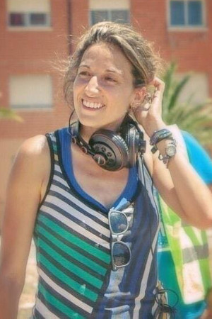 Elena Escura backdrop