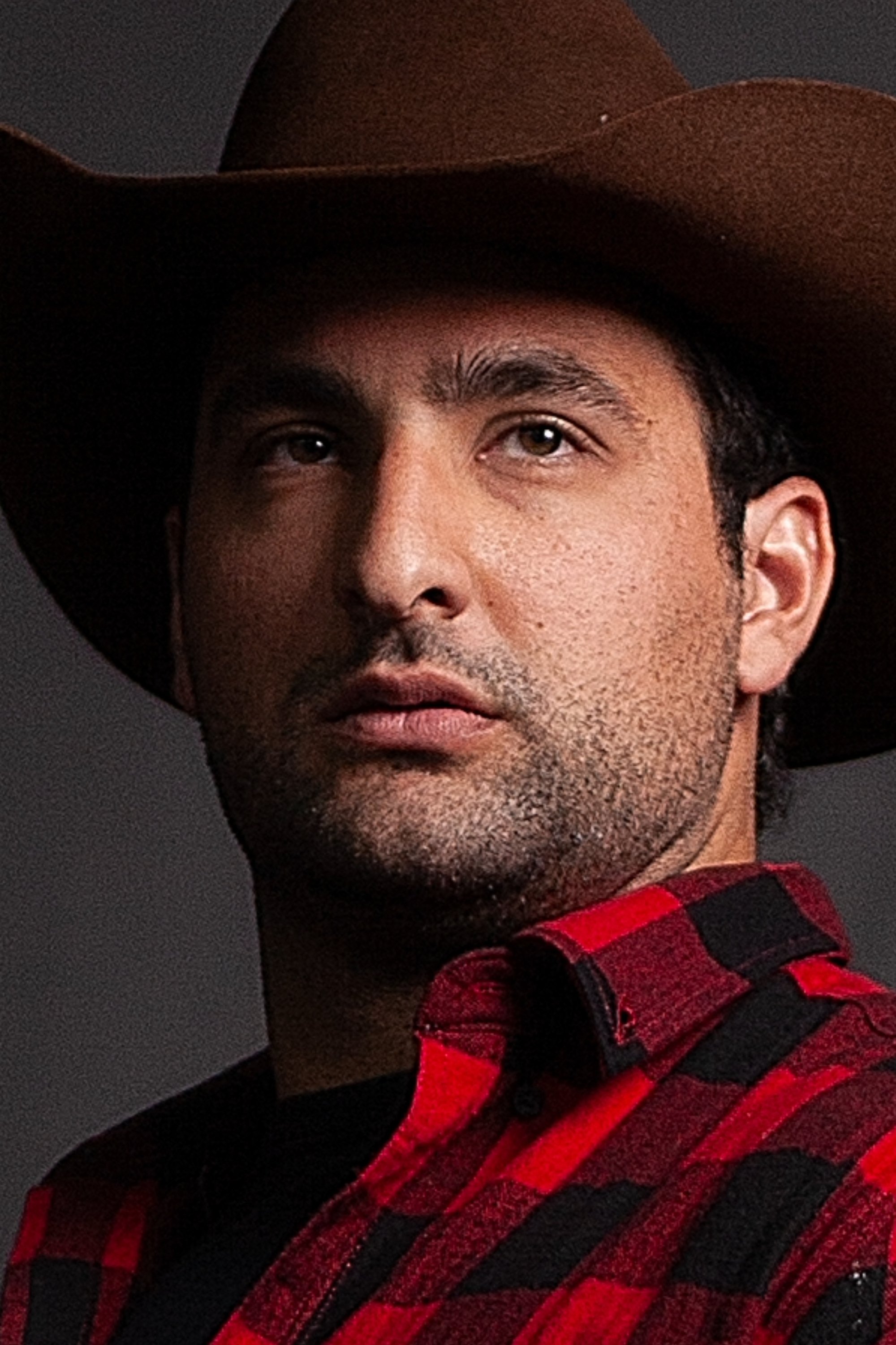 Fernando Lopez backdrop