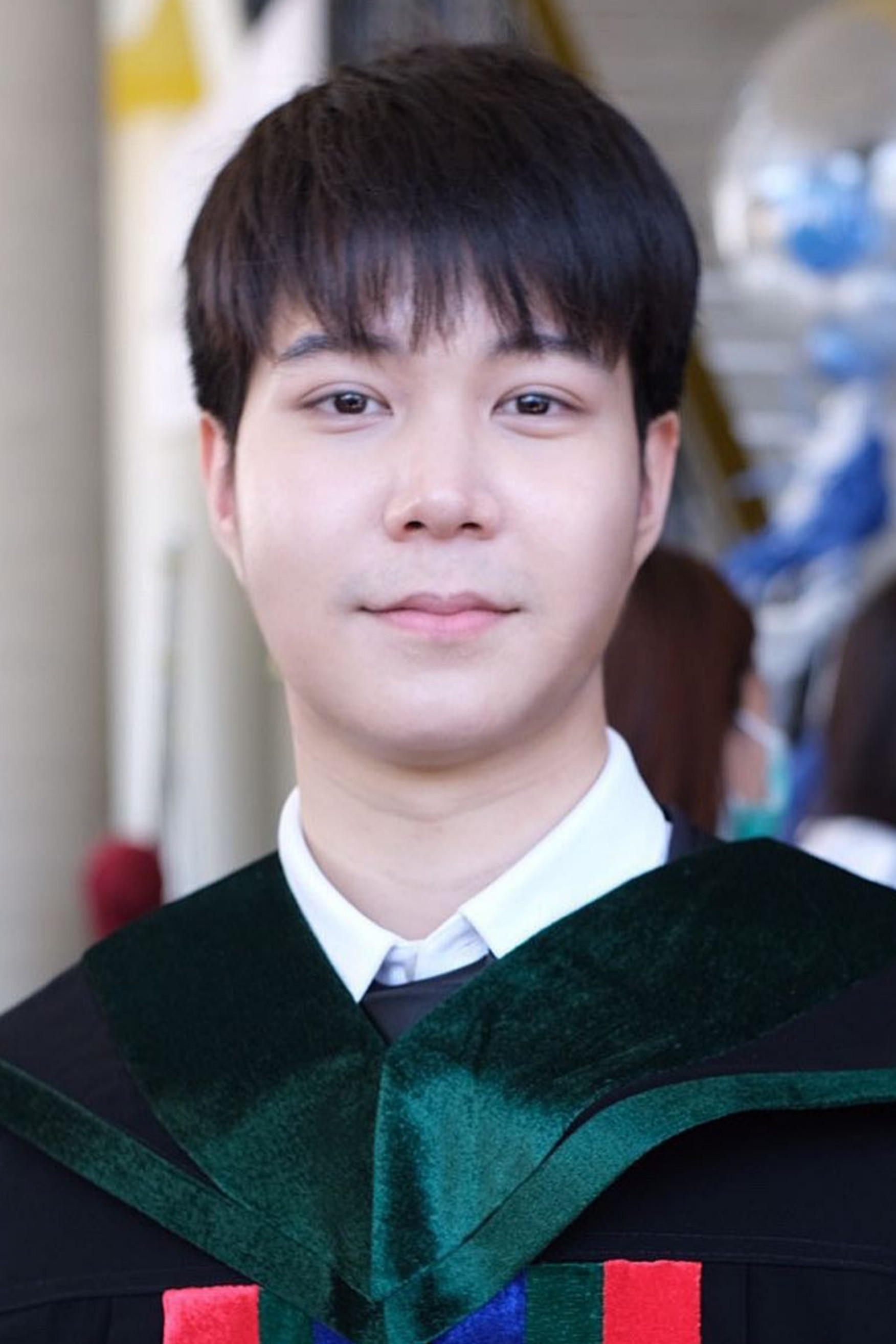 Benz Patchara Boonlee backdrop