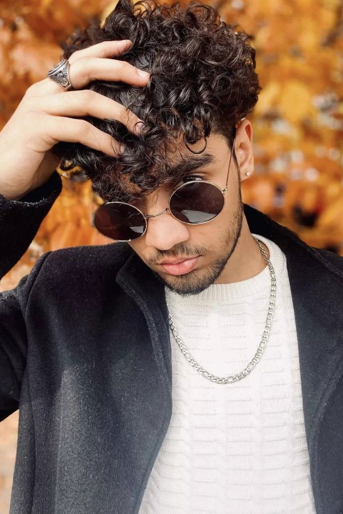 Nathan Vadeboncoeur backdrop