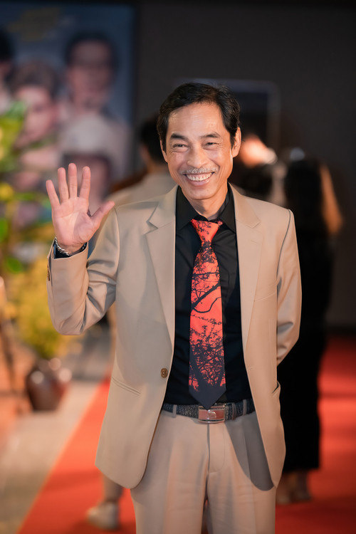 Viết Liên backdrop