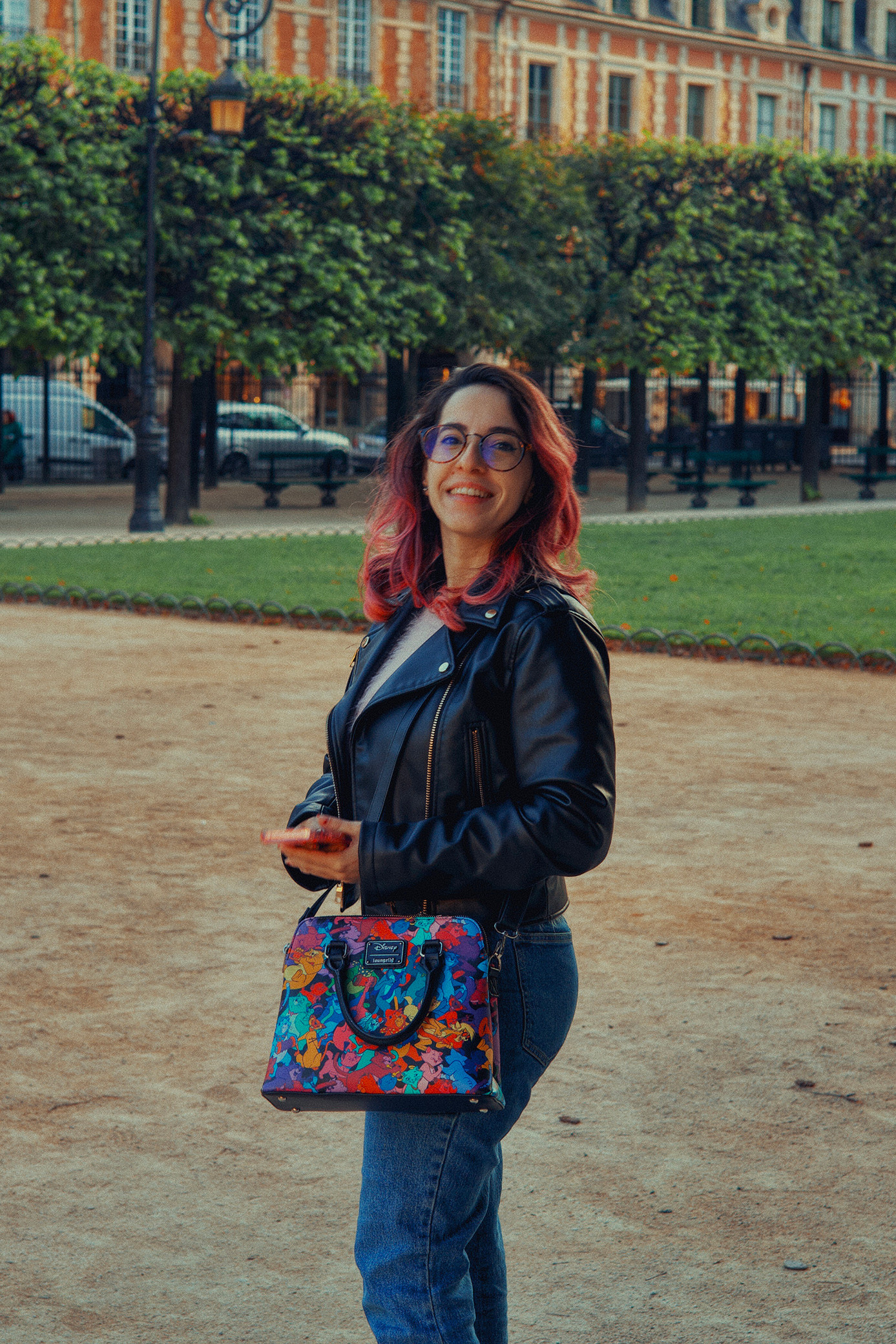 Giovana Stanischesk backdrop