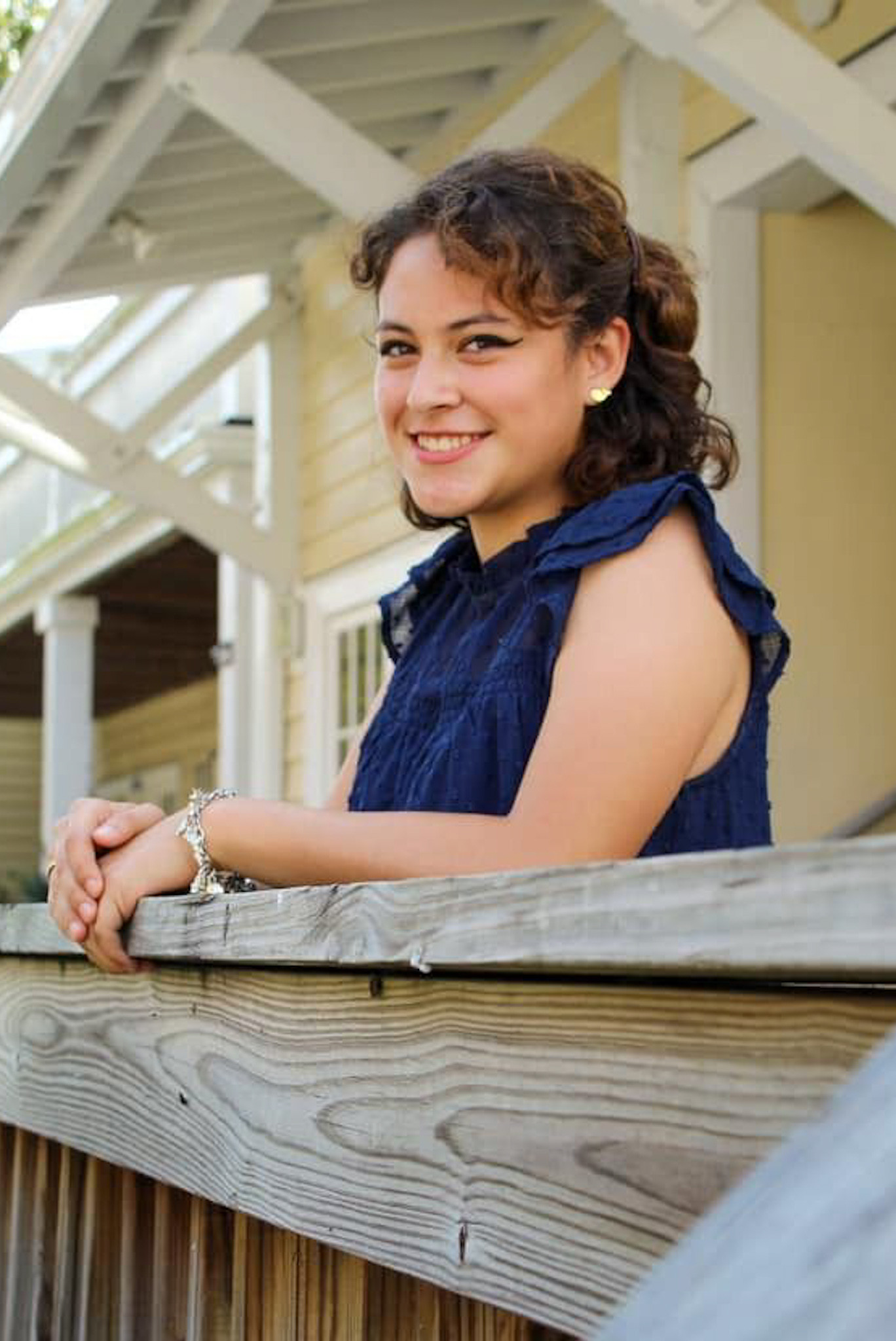 Mayela Zepeda backdrop