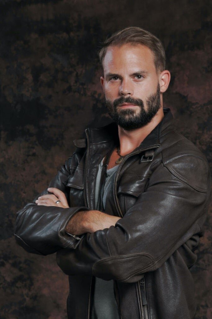 Renaud Jesionek backdrop