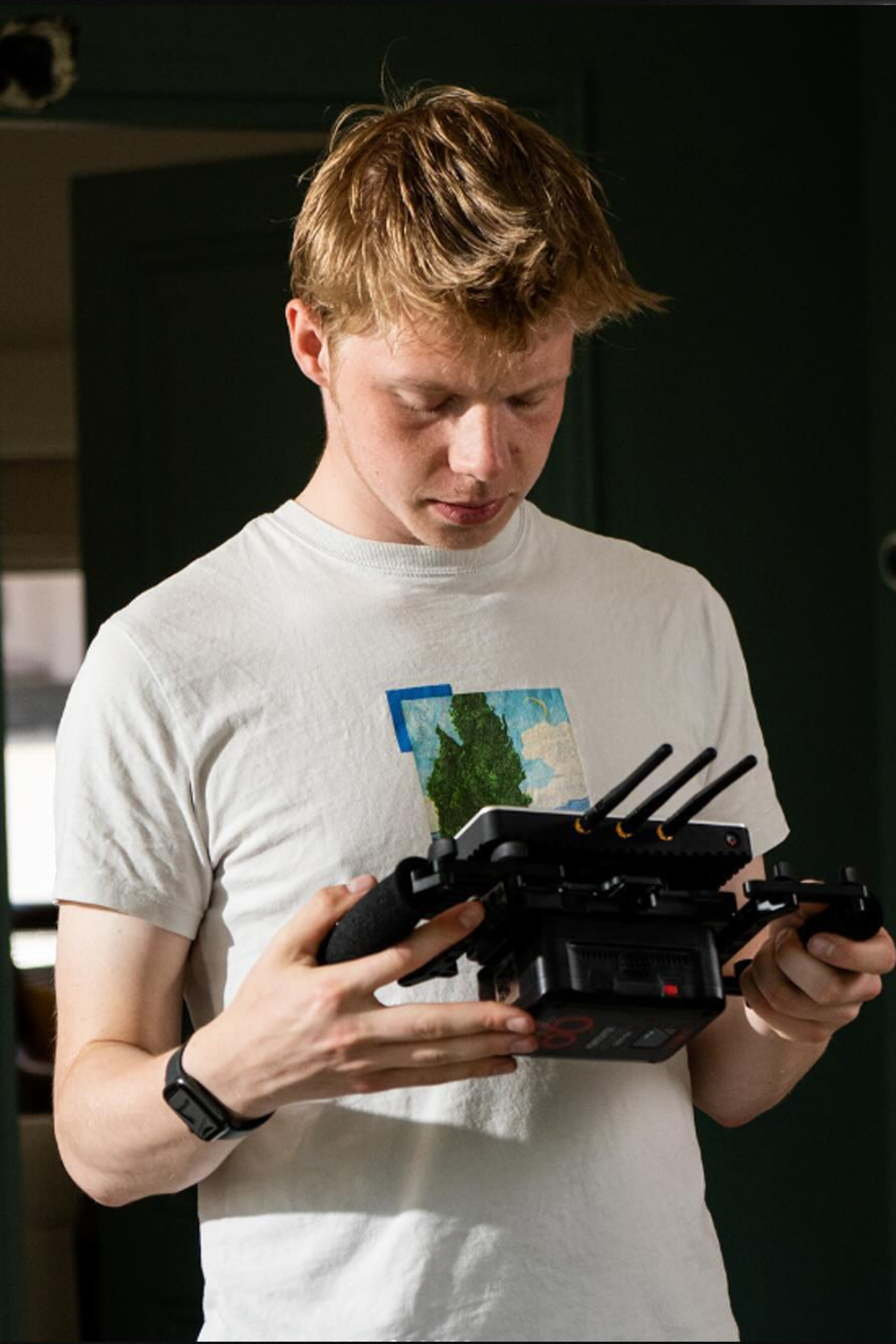 Thom Peters backdrop