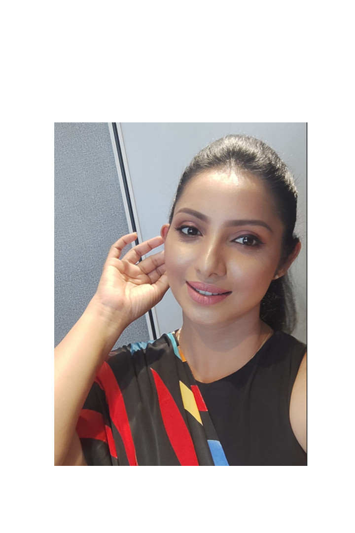 Jayani Weerasinghe backdrop