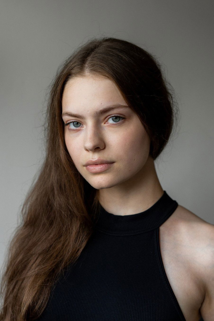 Anna Červeňová backdrop