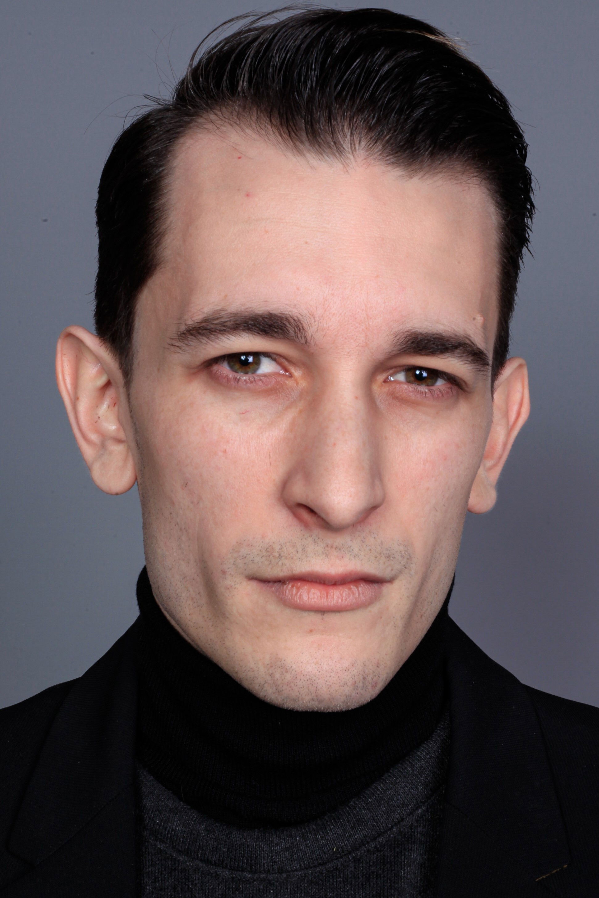 Ali Aydın Erduran backdrop