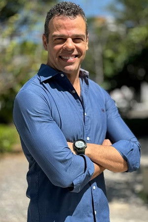 Amenhotep Rodrigues backdrop