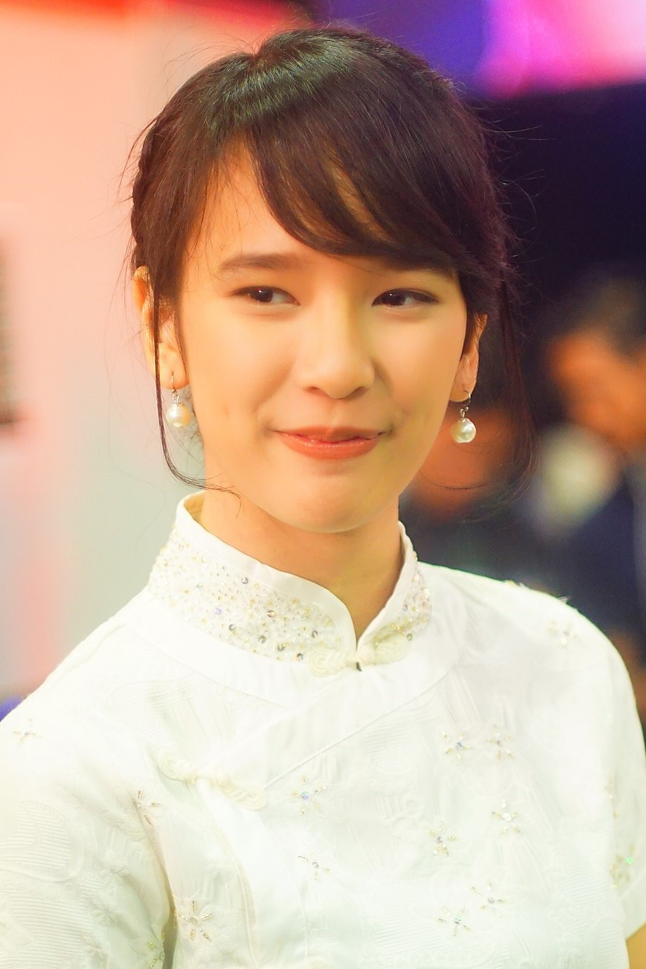 Beby Chaesara backdrop