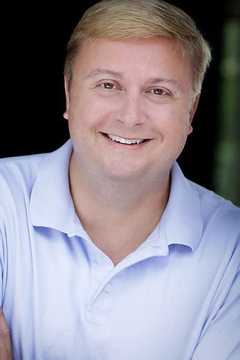 Erik Synnestvedt backdrop