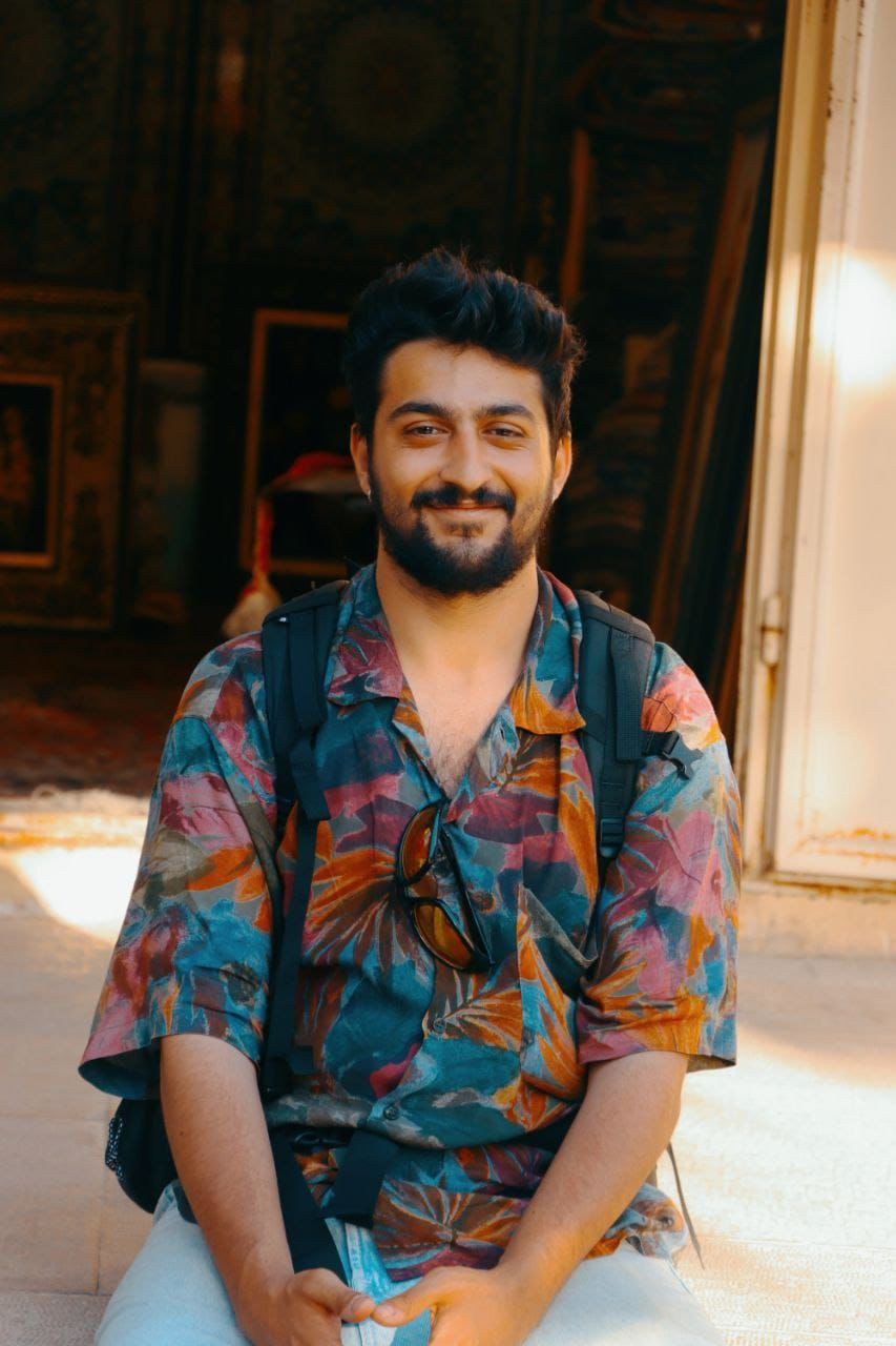 Ahmet Tikici backdrop