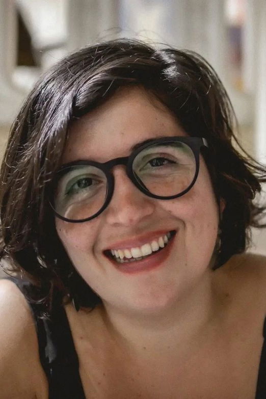 Ana Squilanti backdrop