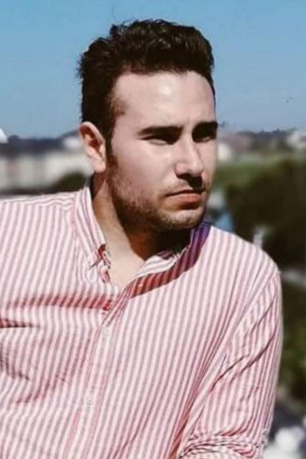 Raúl Malagás backdrop