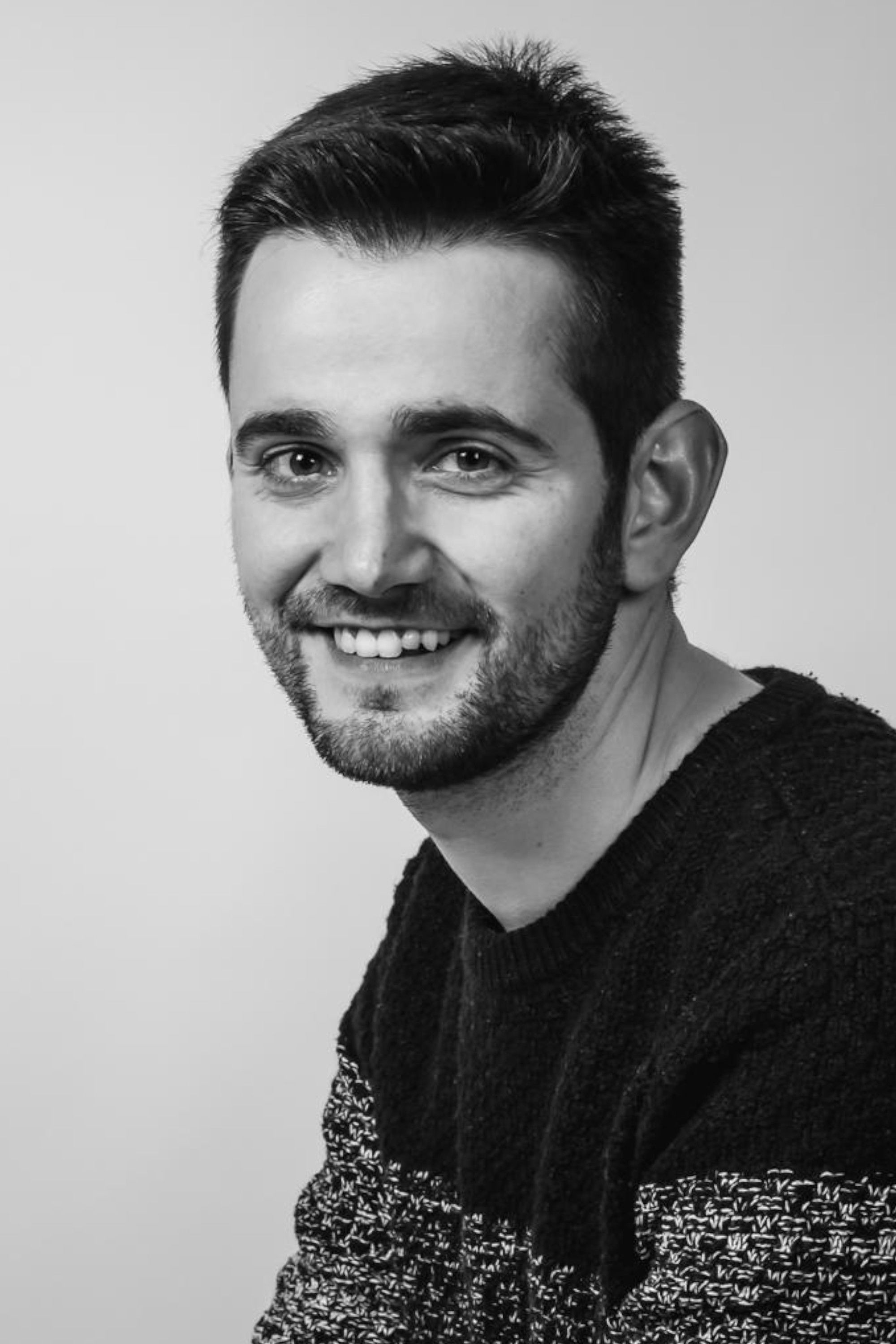 Jorge Hinojosa backdrop