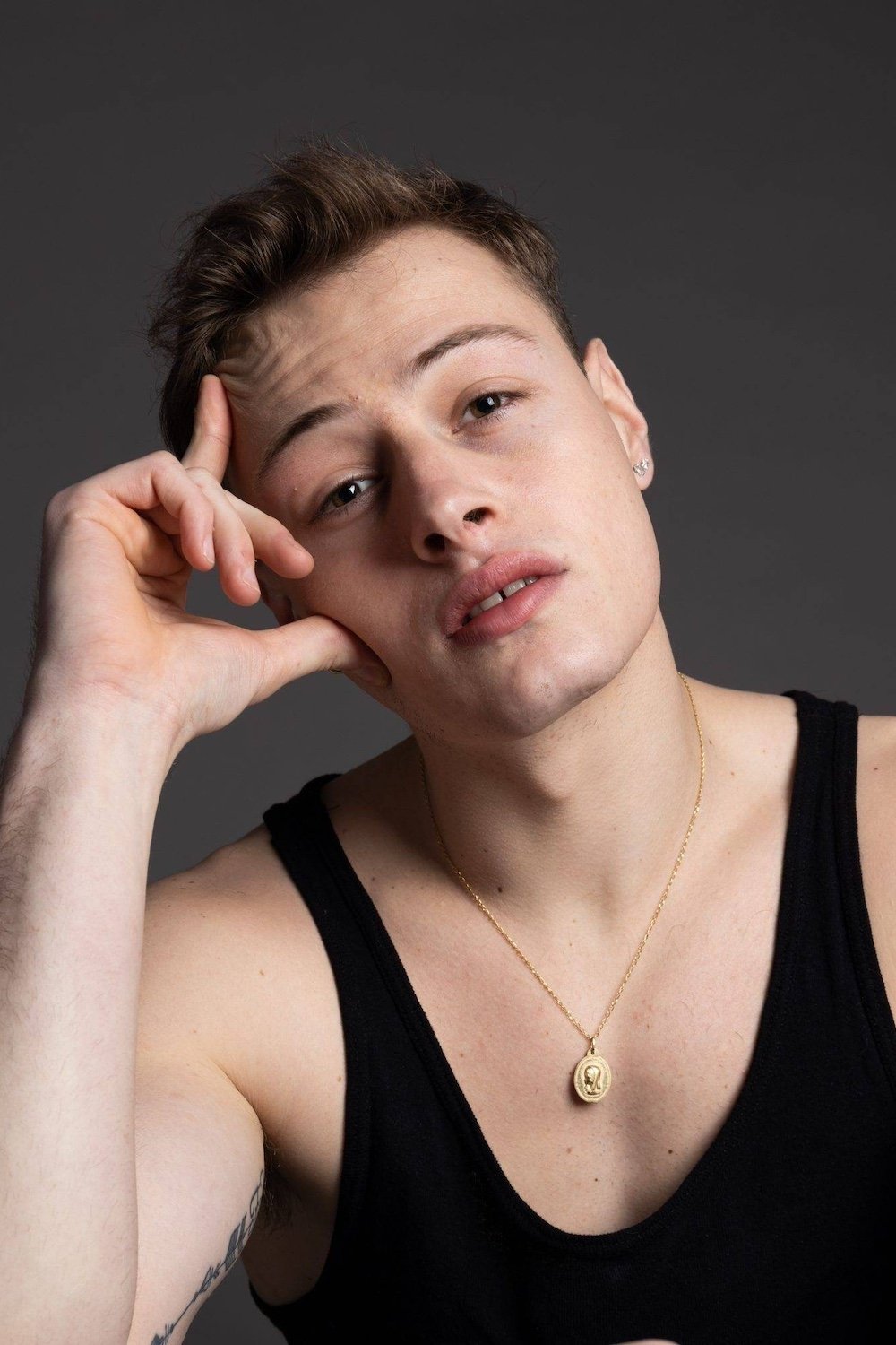 Nat Fuertes backdrop