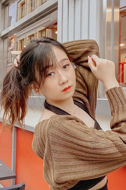 Veren Trifena backdrop