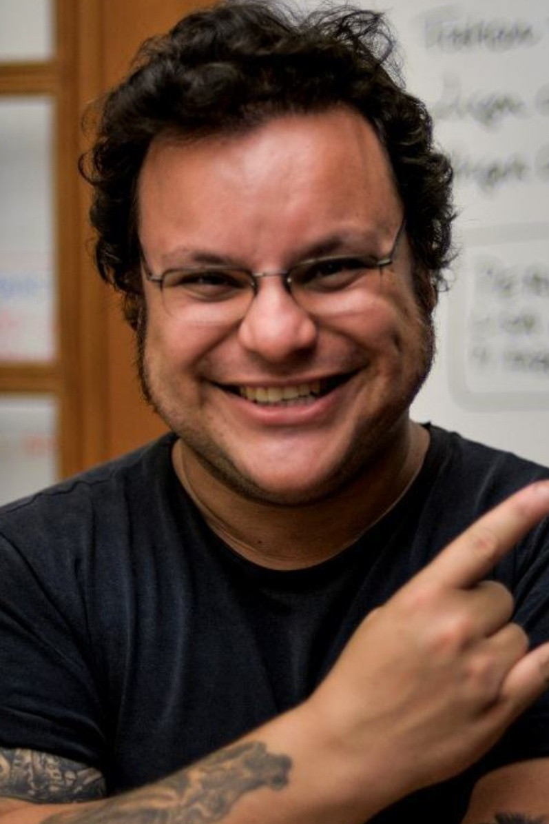 Carlos Fofaun Fortes backdrop