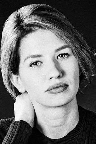 Kateryna Vayvala backdrop