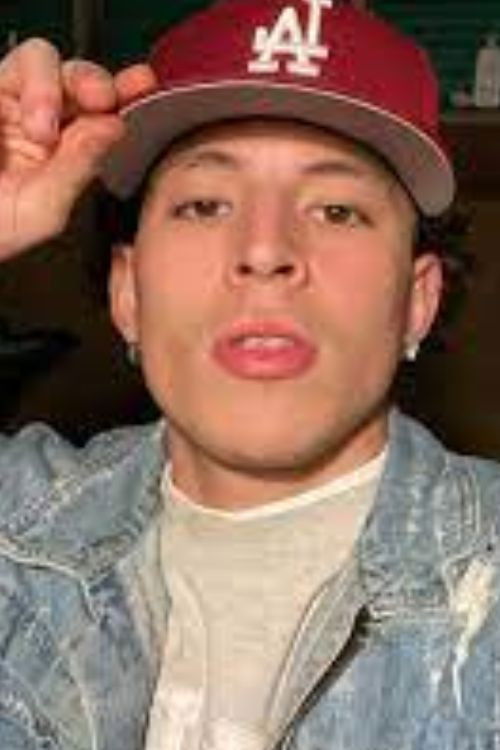 Carlos Menzies backdrop