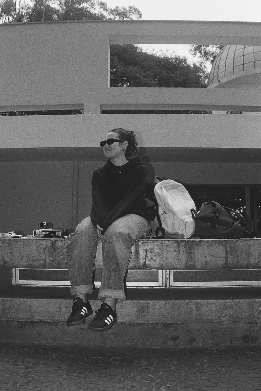 Alice Faria backdrop