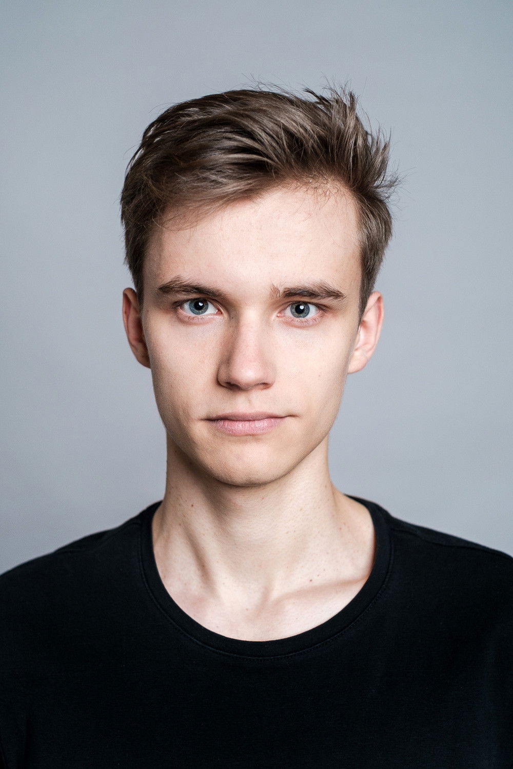 Artur Zudzin-Wiśniewski backdrop