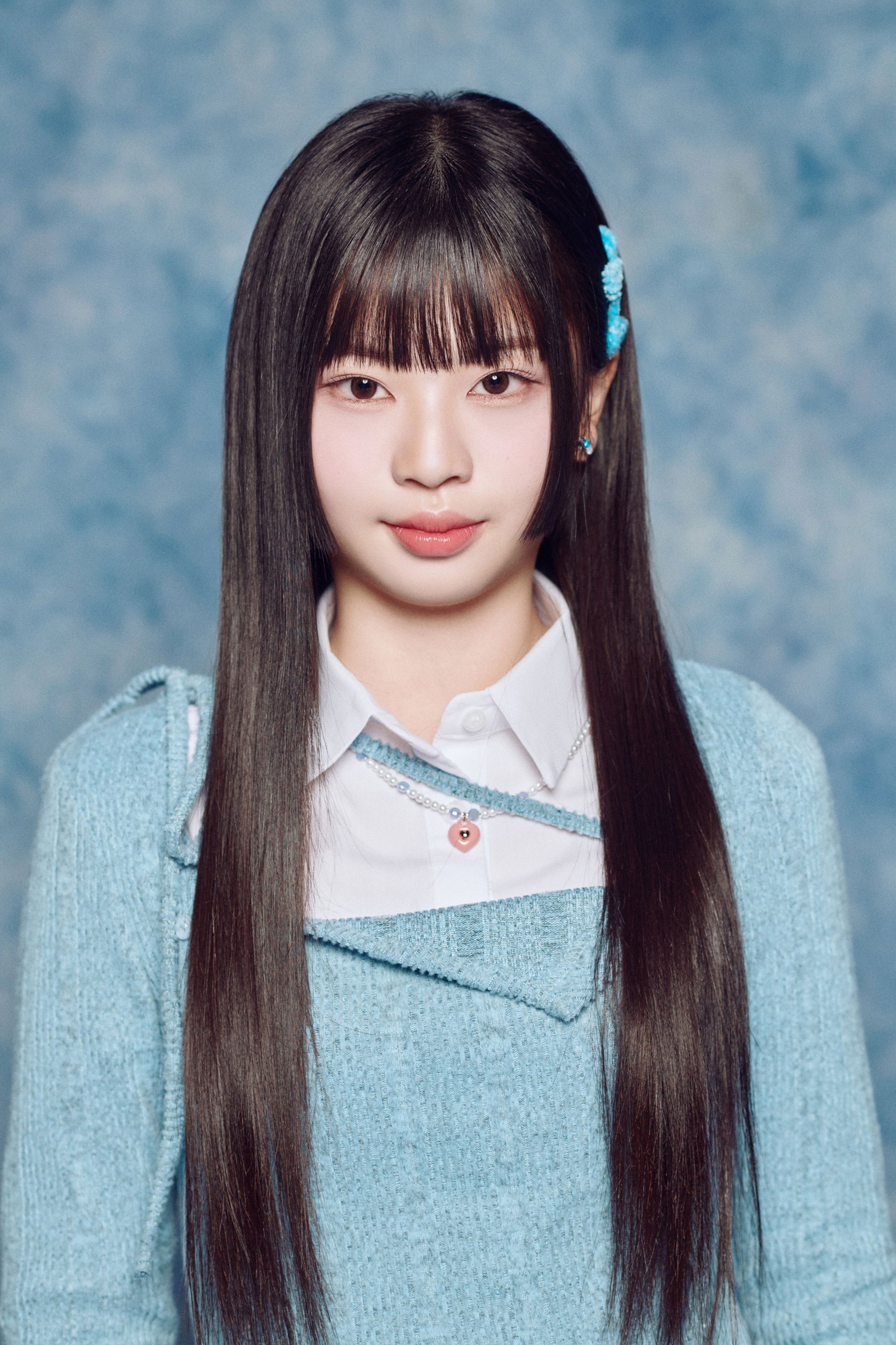 Rinon Murakami backdrop