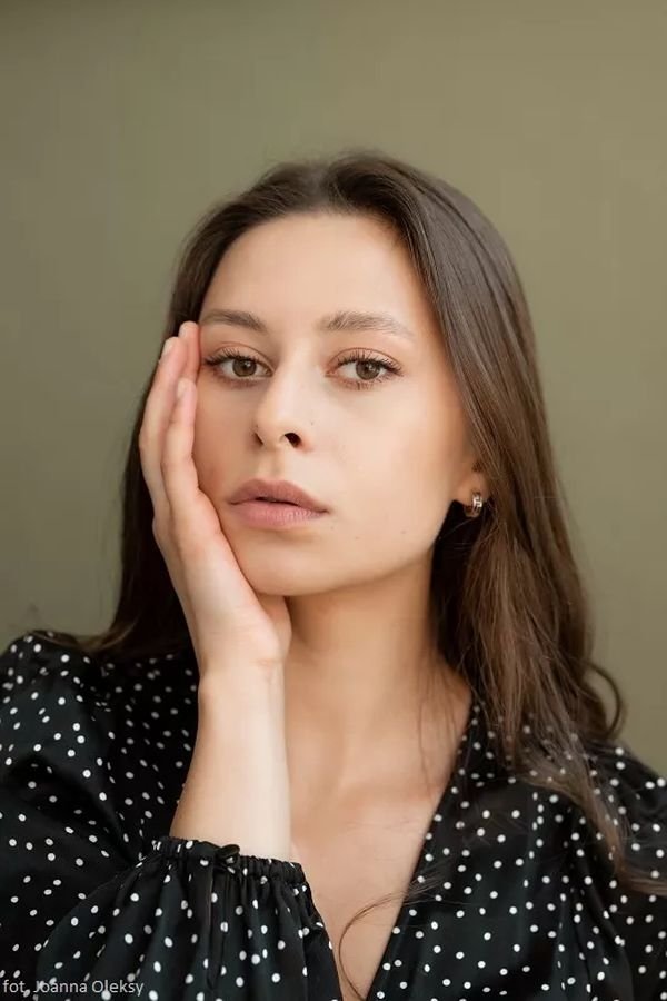 Angelika Smyrgała backdrop