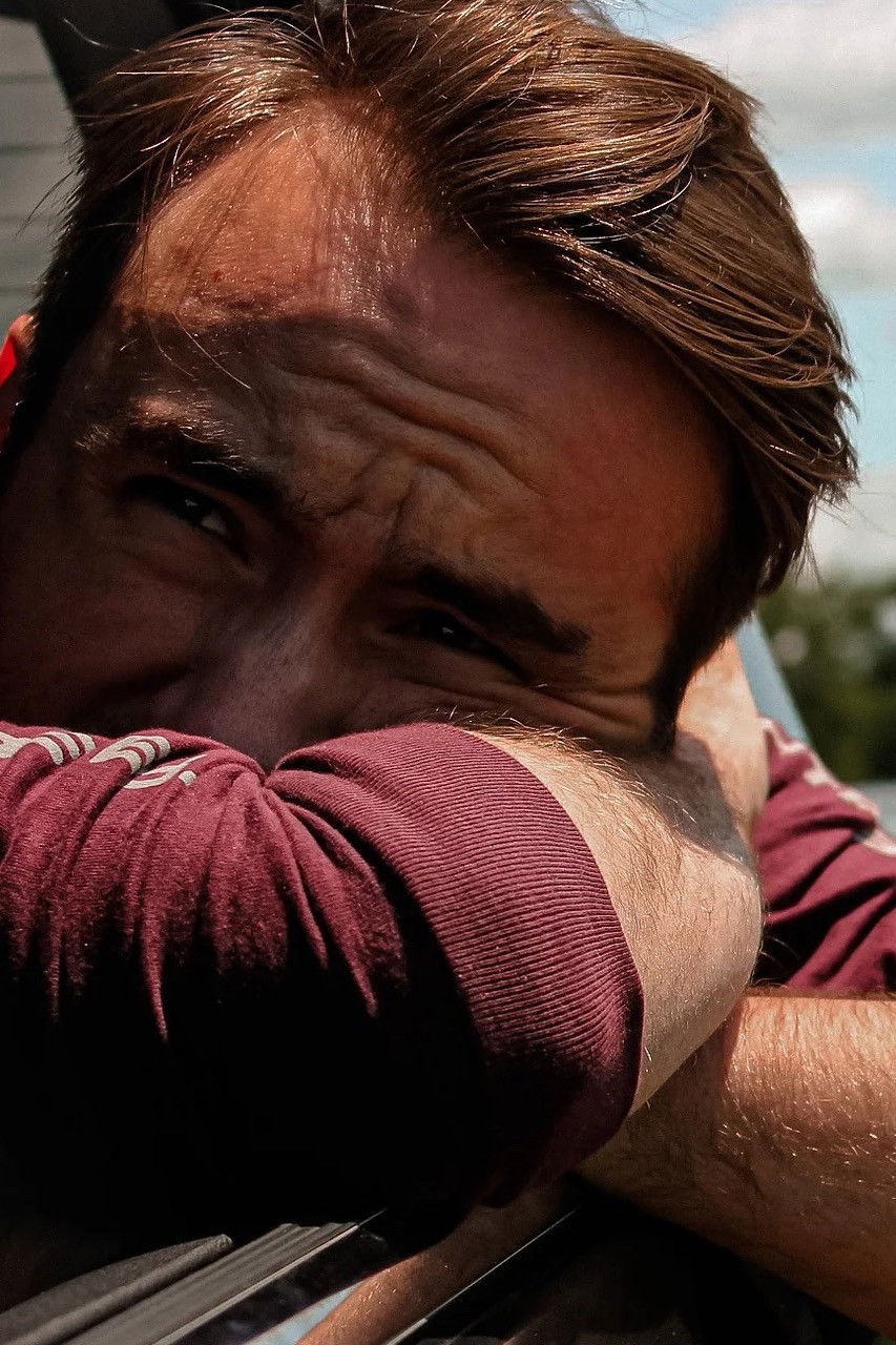 Benjamin Thomas backdrop