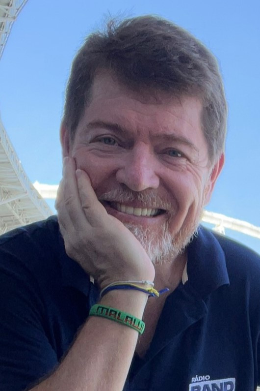 Evaldo José backdrop