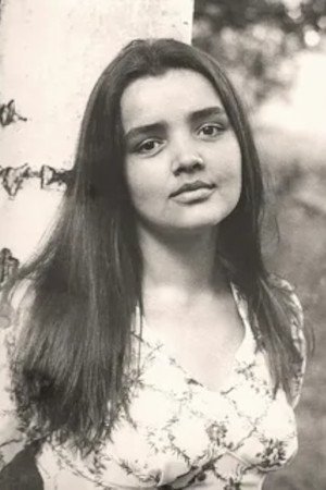 Natalia Karesli backdrop