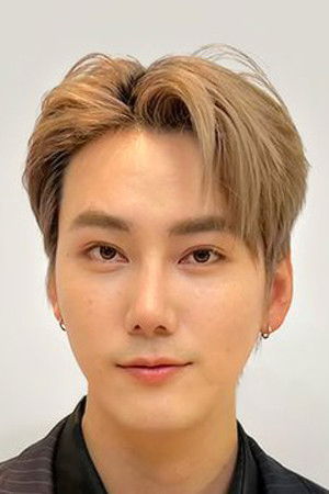 Cheang Worachat Thamrongvarangkul backdrop