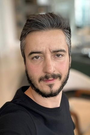 Lucas Cardoso backdrop